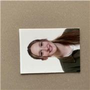 Hola, soy una estudiante que se ofrece para dar clases de materia escolar actualmente estoy estudiando magisterio
